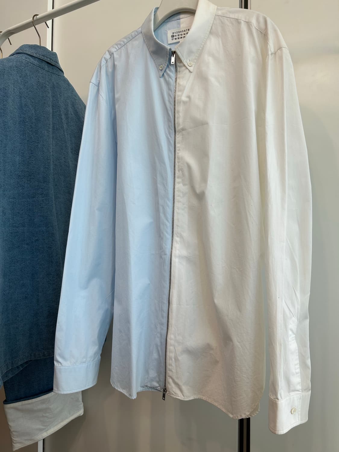 마르지엘라 투톤 투웨이 짚업 셔츠 상품이미지3