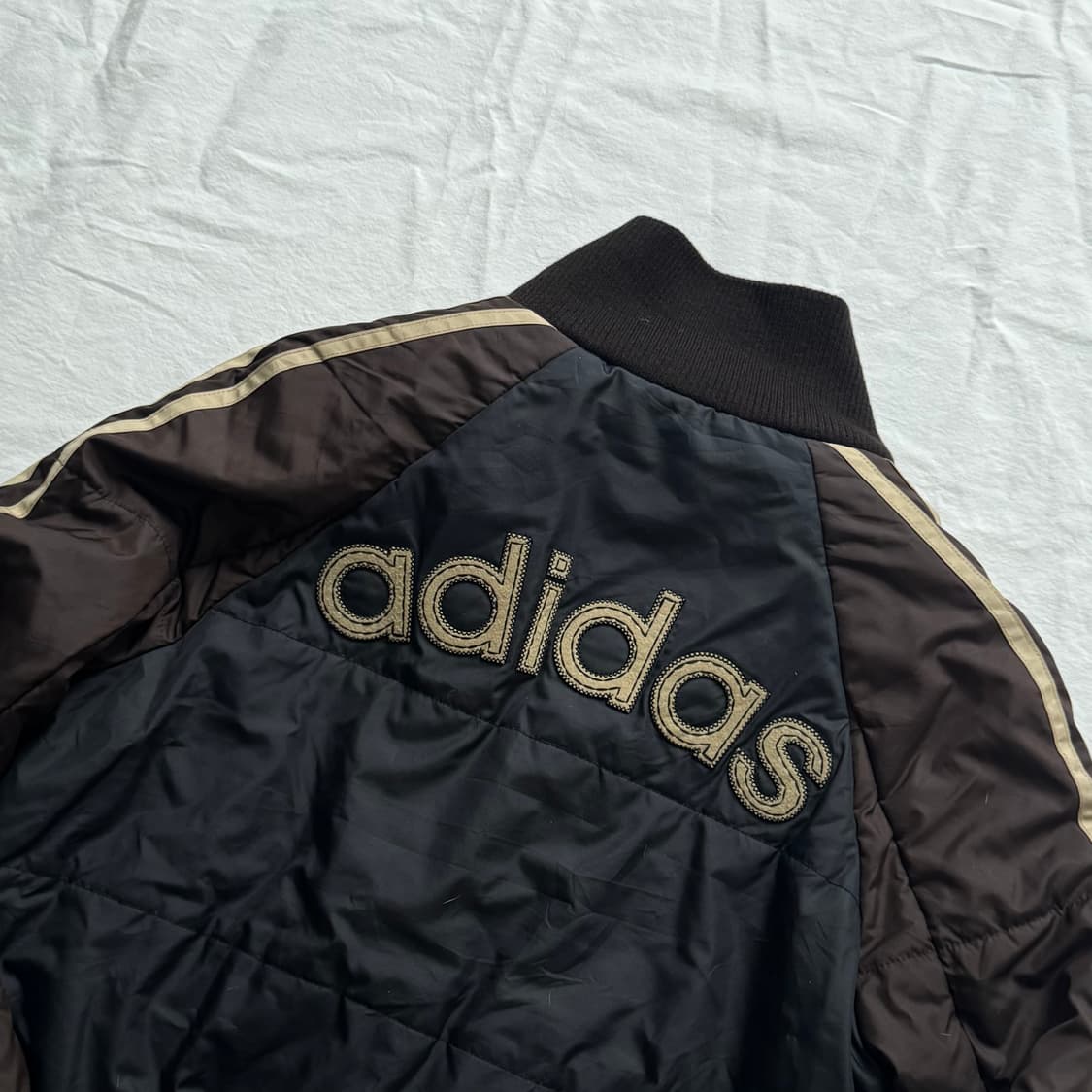 Rare Adidas japan 패치로고 초코바나나 패딩 스포티 올드스쿨 상품이미지4