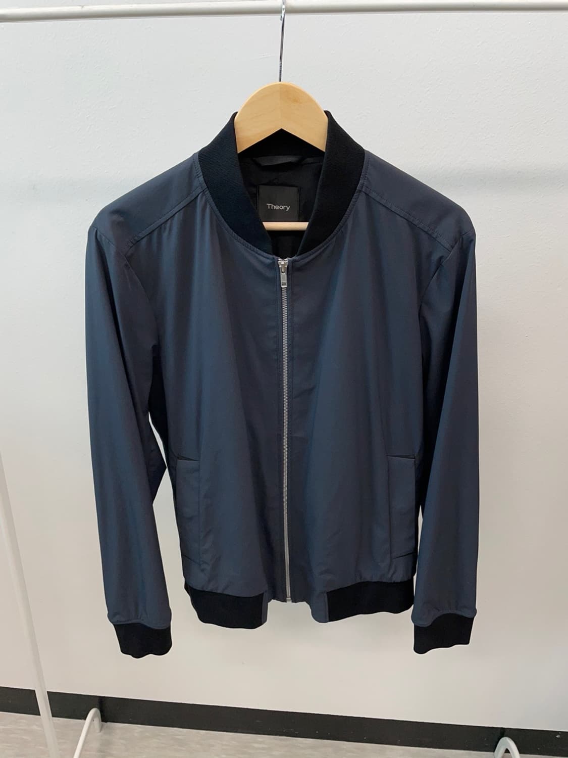 100) 띠어리 블루종 상품이미지1