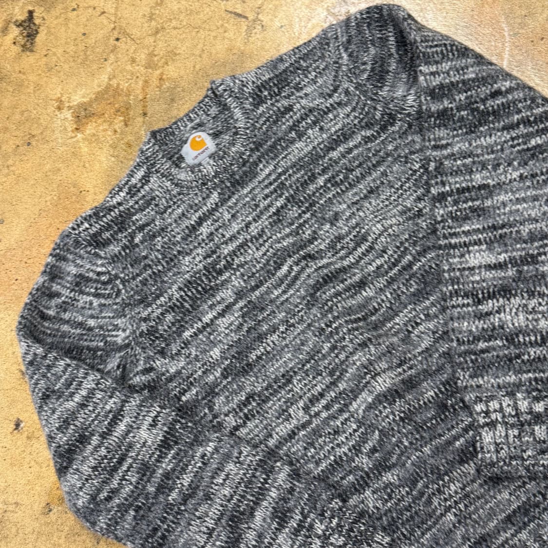 칼하트 그레이 니트 상품이미지1