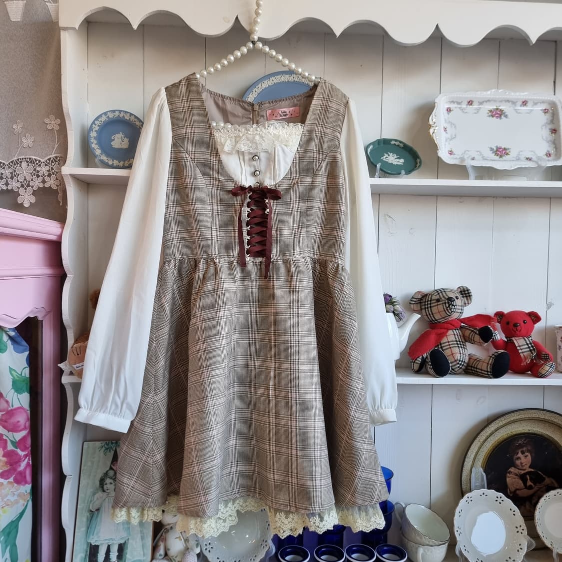 (앙크루즈) 클래식 체크 레이스업 프릴 원피스 상품이미지1