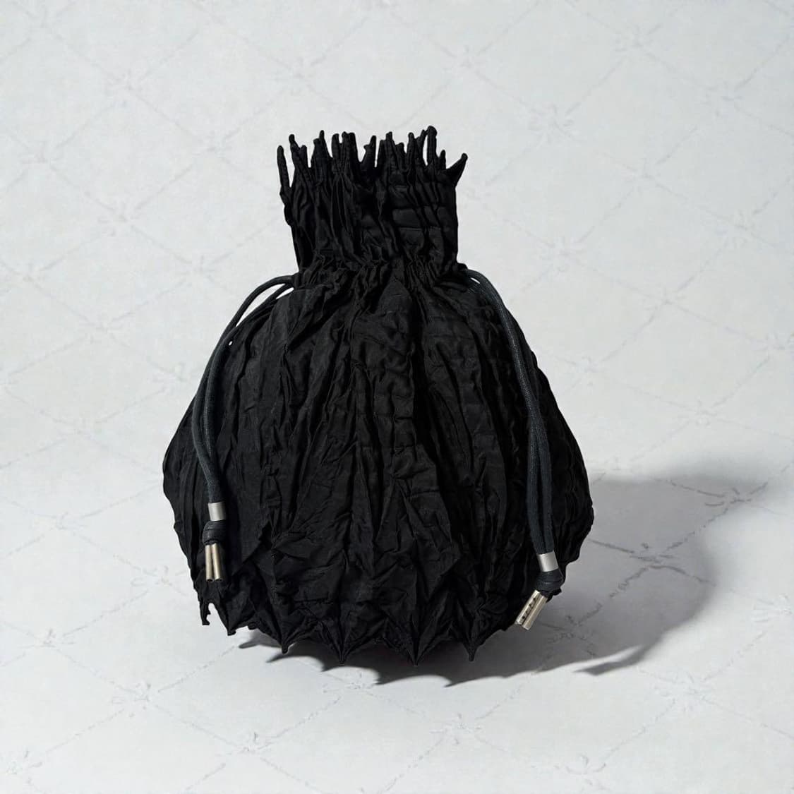 이세이 미야케 주름 파우치  핸드백 상품이미지2