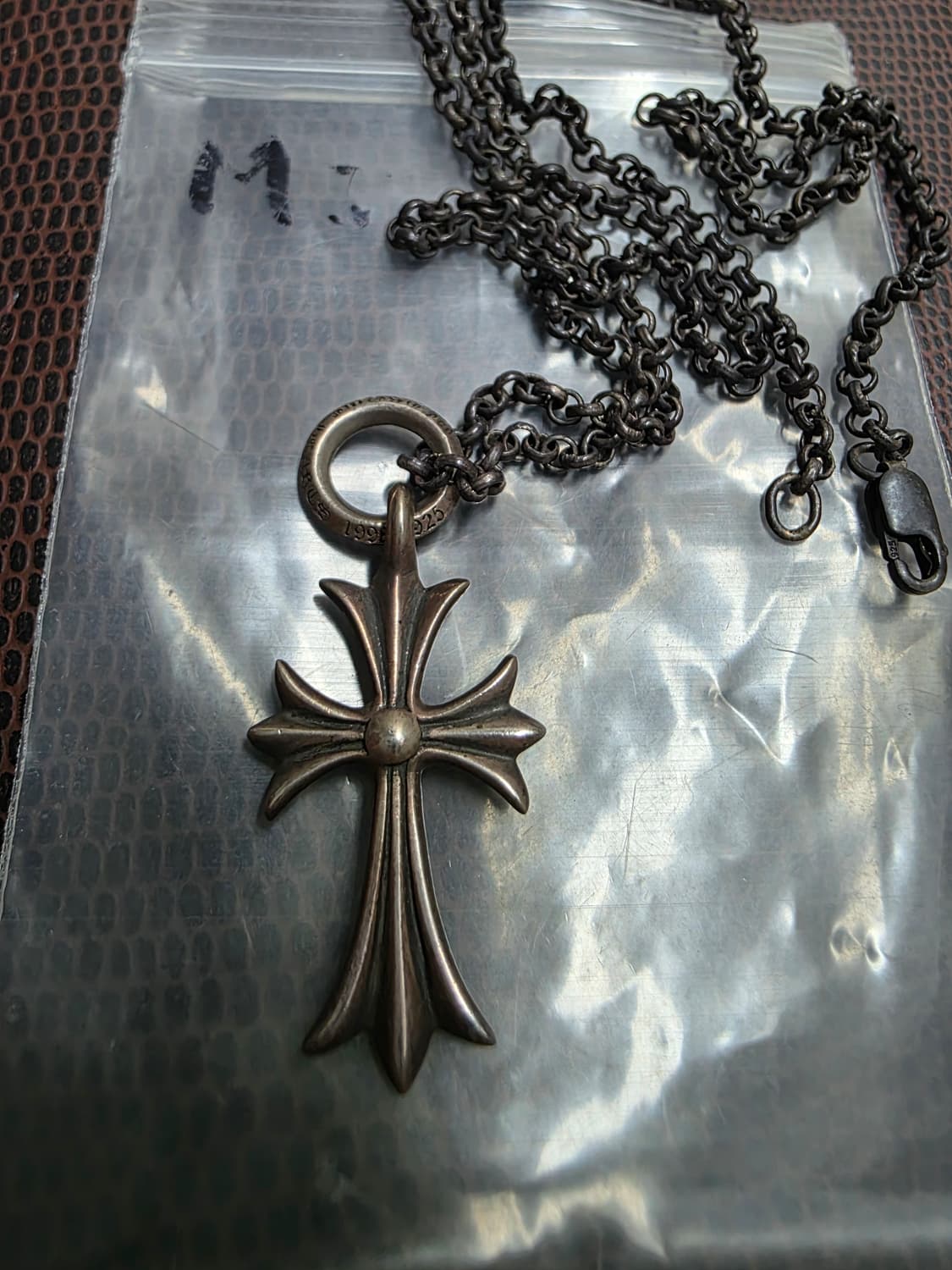 한스룸 크롬하츠 타이니 크로스 펜던트 풀박스 상품이미지5