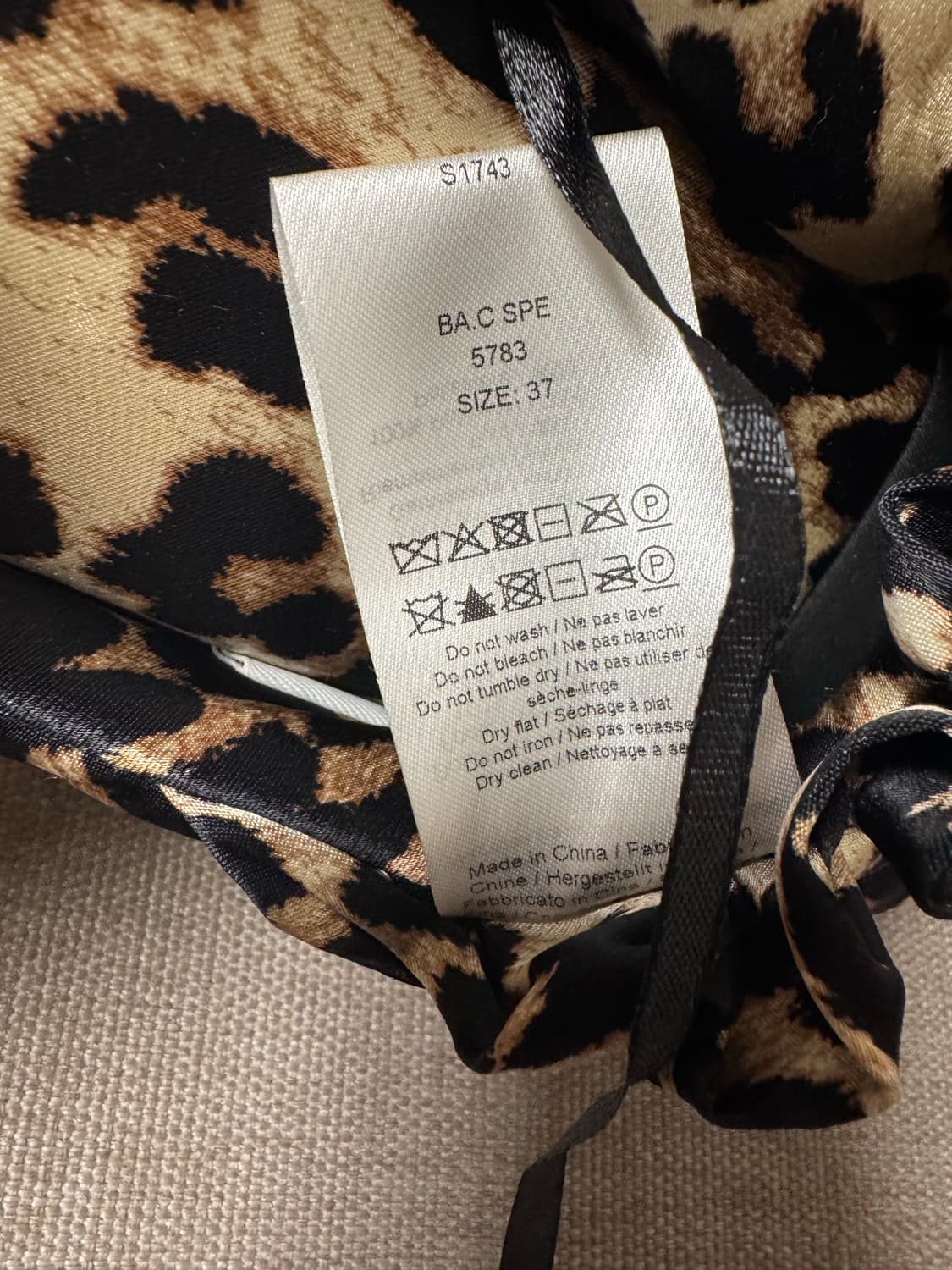 [미착용/37] GANNI 가니 가내화 새틴 슬리퍼 상품이미지4