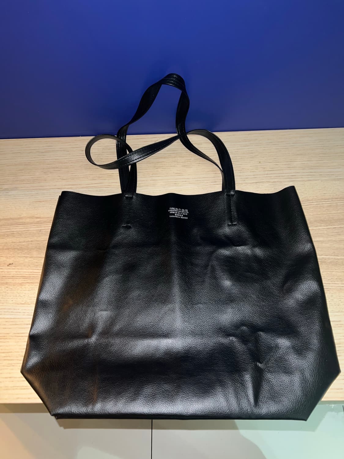 주카 페이크레더 토트백 상품이미지1