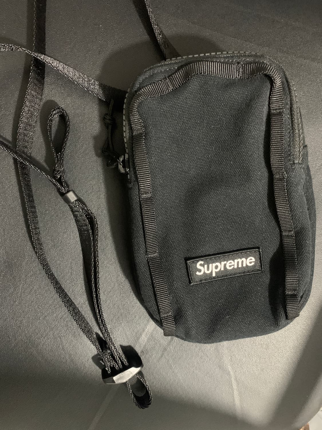 슈프림 카메라백 상품이미지1