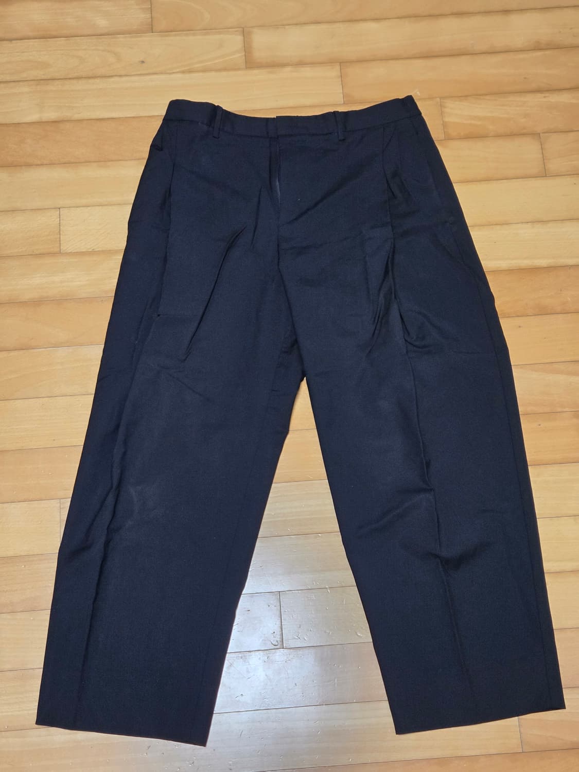 (48) 우영미 밴딩 원턱 슬랙스 블랙 W171PT16903B 상품이미지2