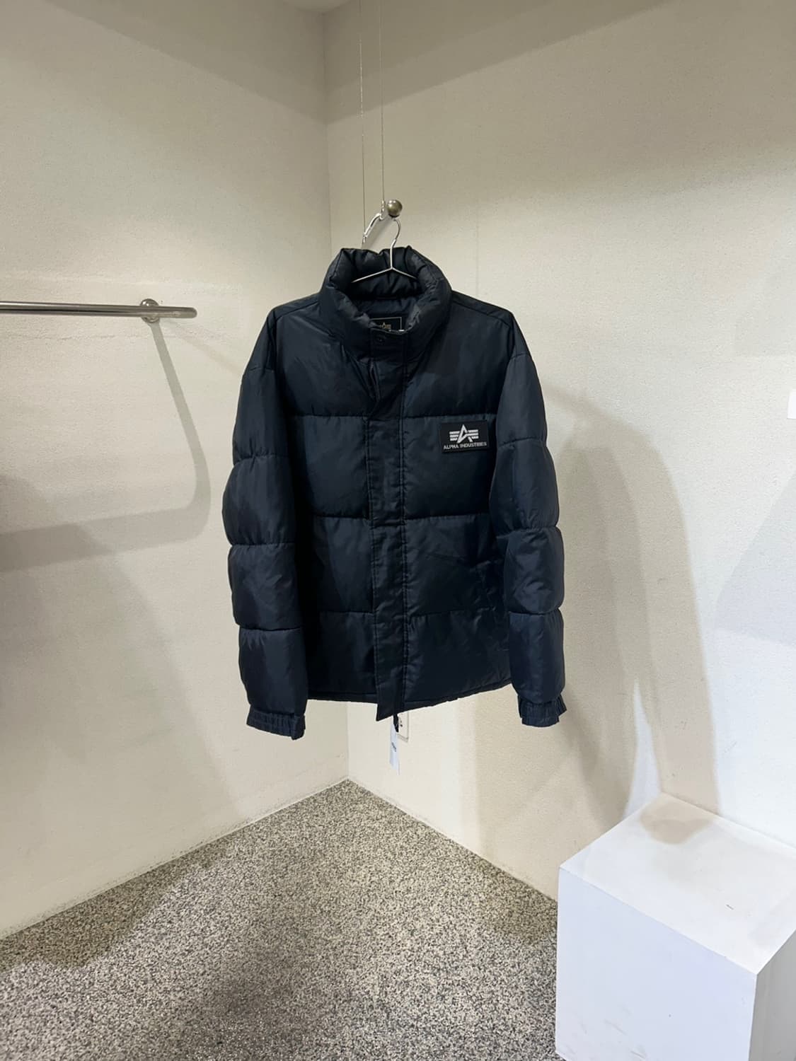 알파인더스트리 다운 패딩 상품이미지1