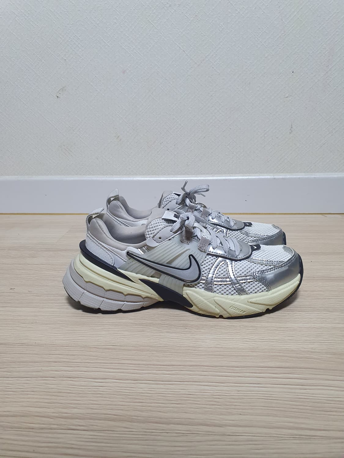 나이키 v2k 런 운동화 235 상품이미지1