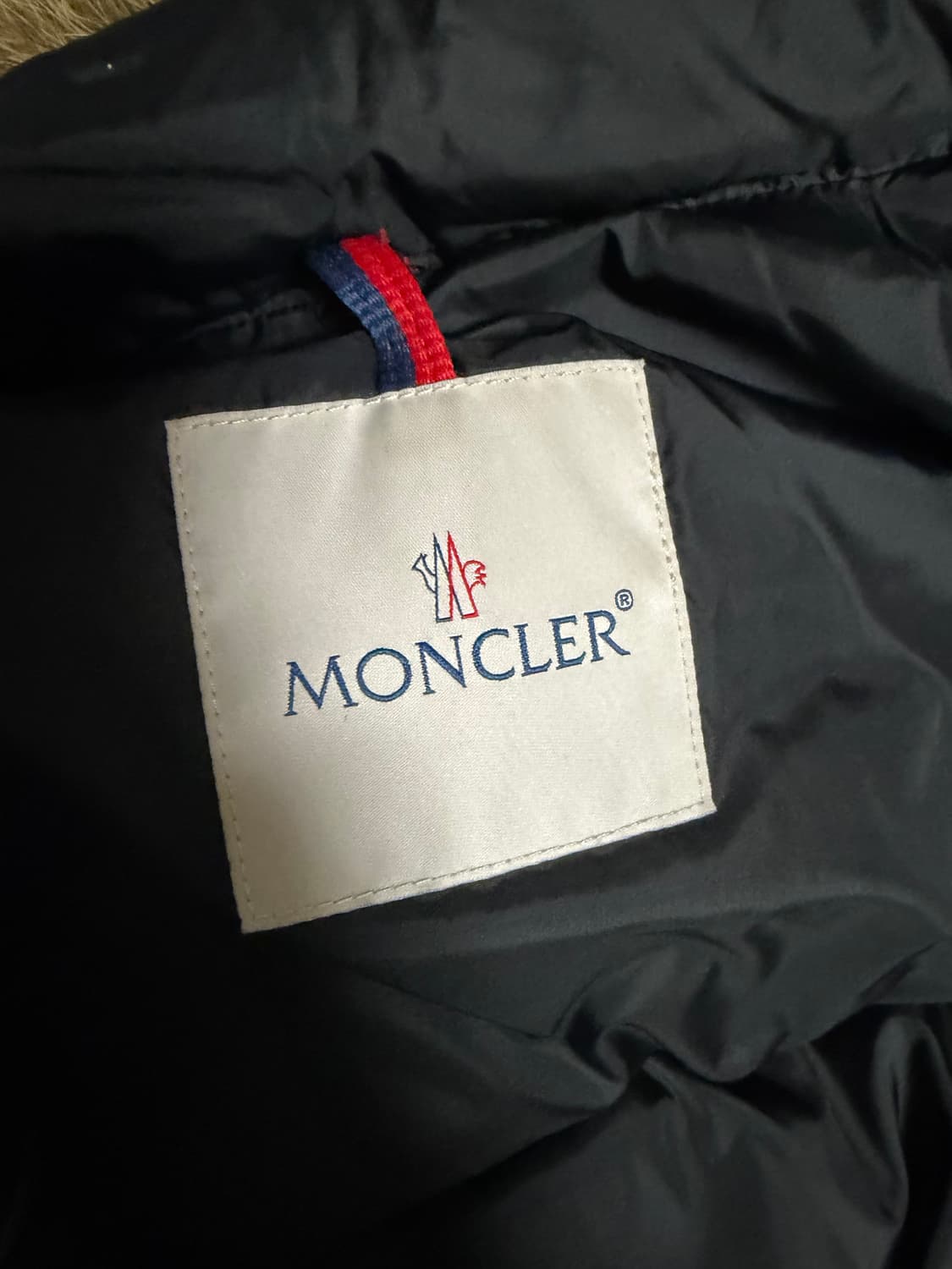 몽클레어 마르크 카키 3size 상품이미지3