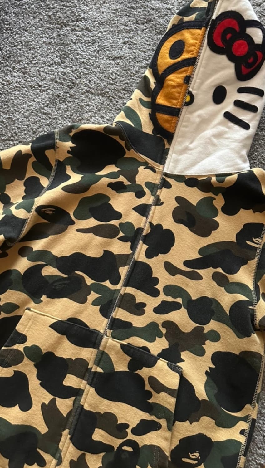 베이프 한정판 샤크후드 헬로키티 판매합니다 황계 (M) 상품이미지1