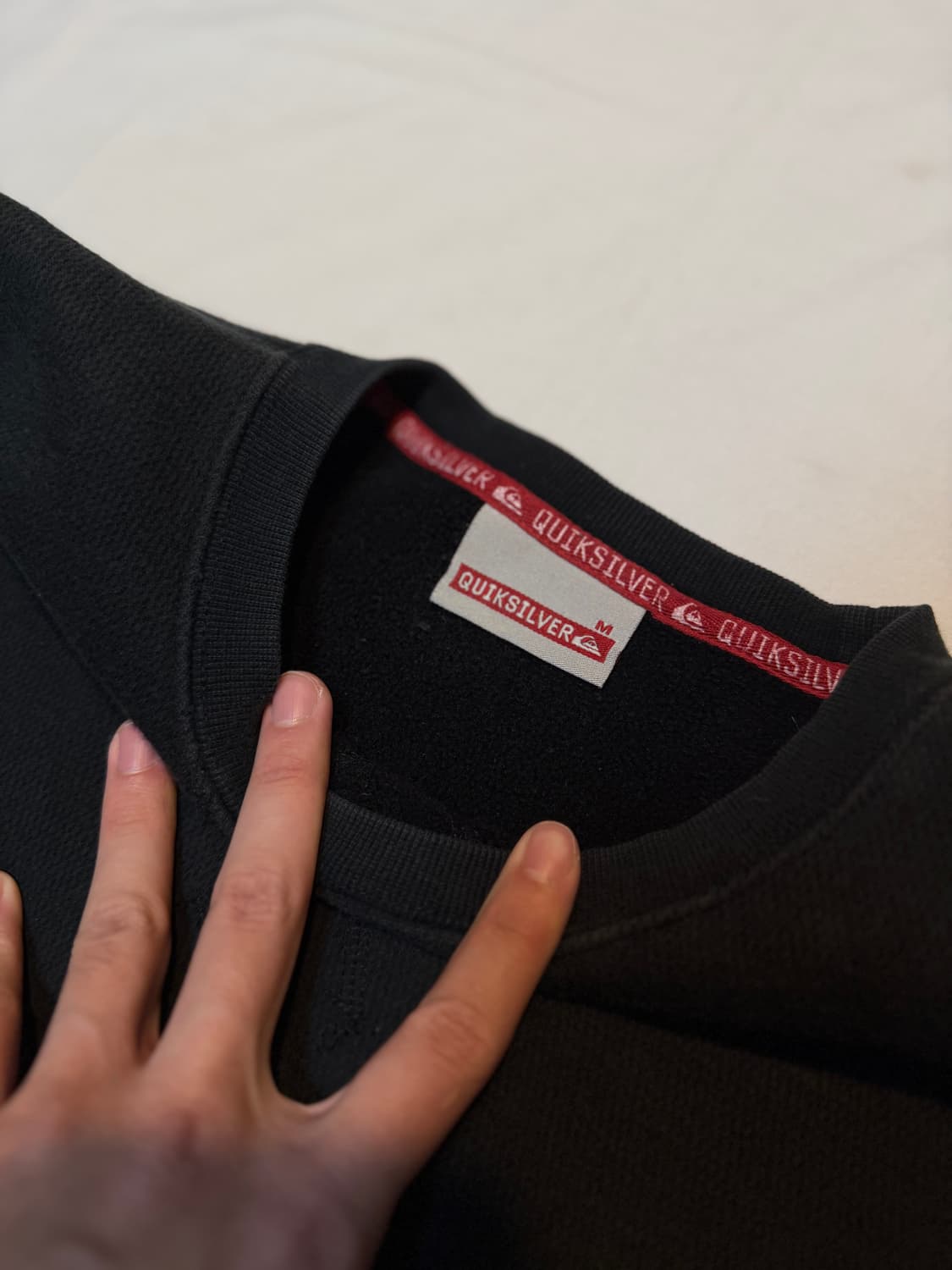 90s 퀵실버 아카이브 빅로고 맨투맨 스웻셔츠 블랙 상품이미지4