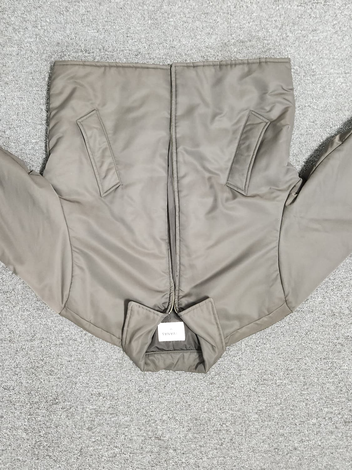 자바나스 미니멀 나일론 카라 자켓 블랙 카키 상품이미지1