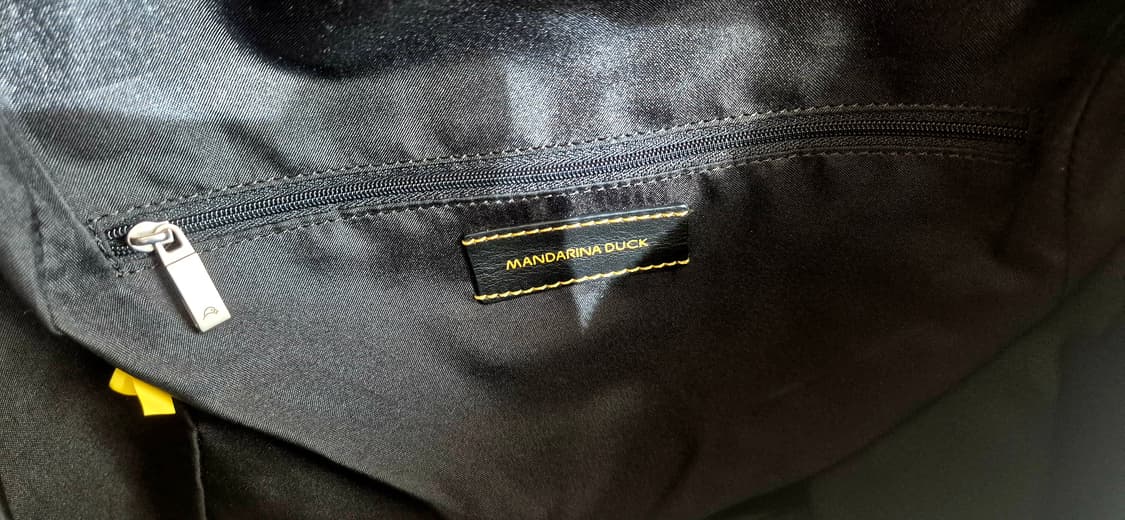 만다리나덕 소가죽 백팩 상품이미지7