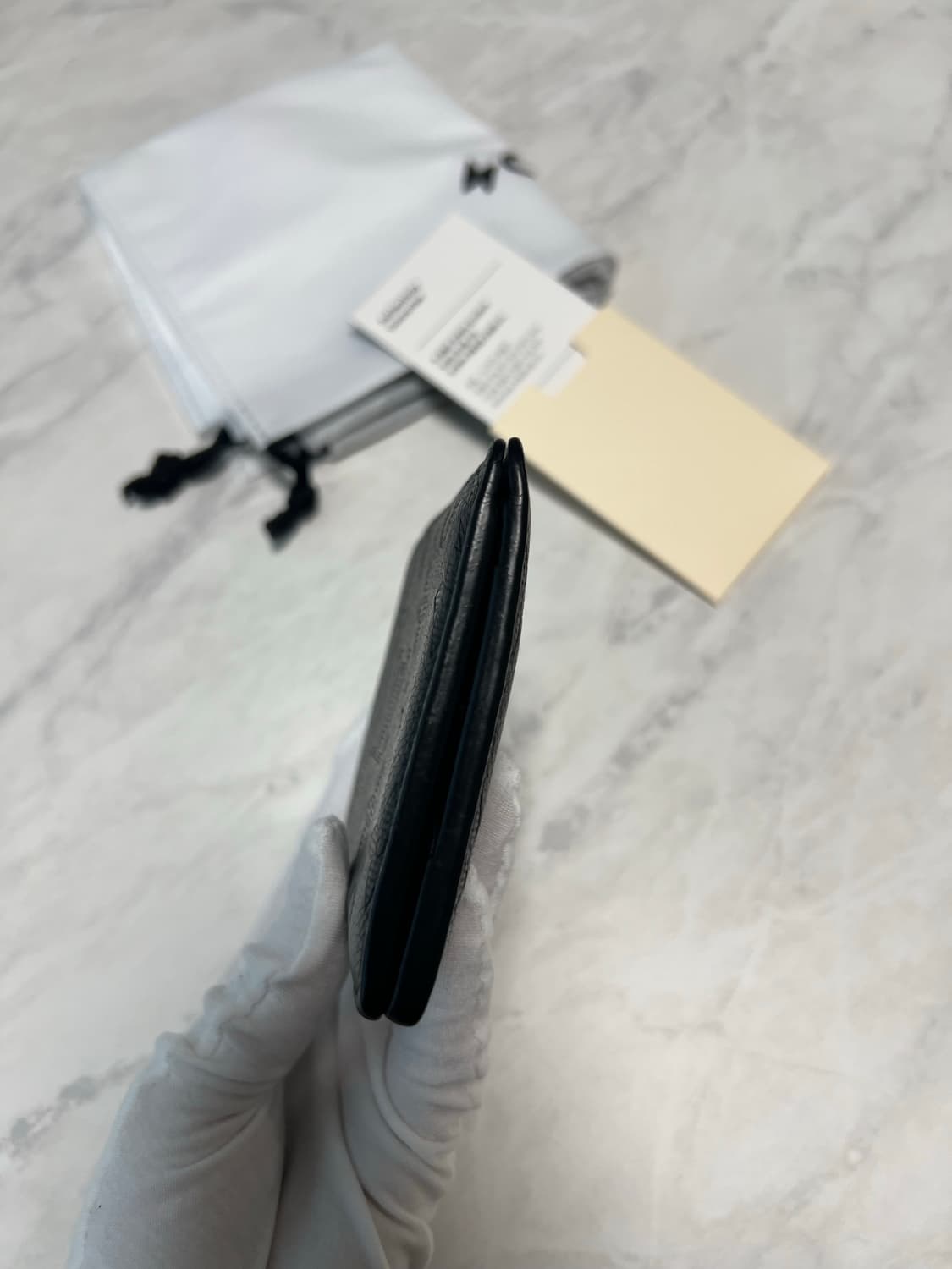 루이비통 모노그램 쉐도우 멀티플 월렛 반지갑 상품이미지4