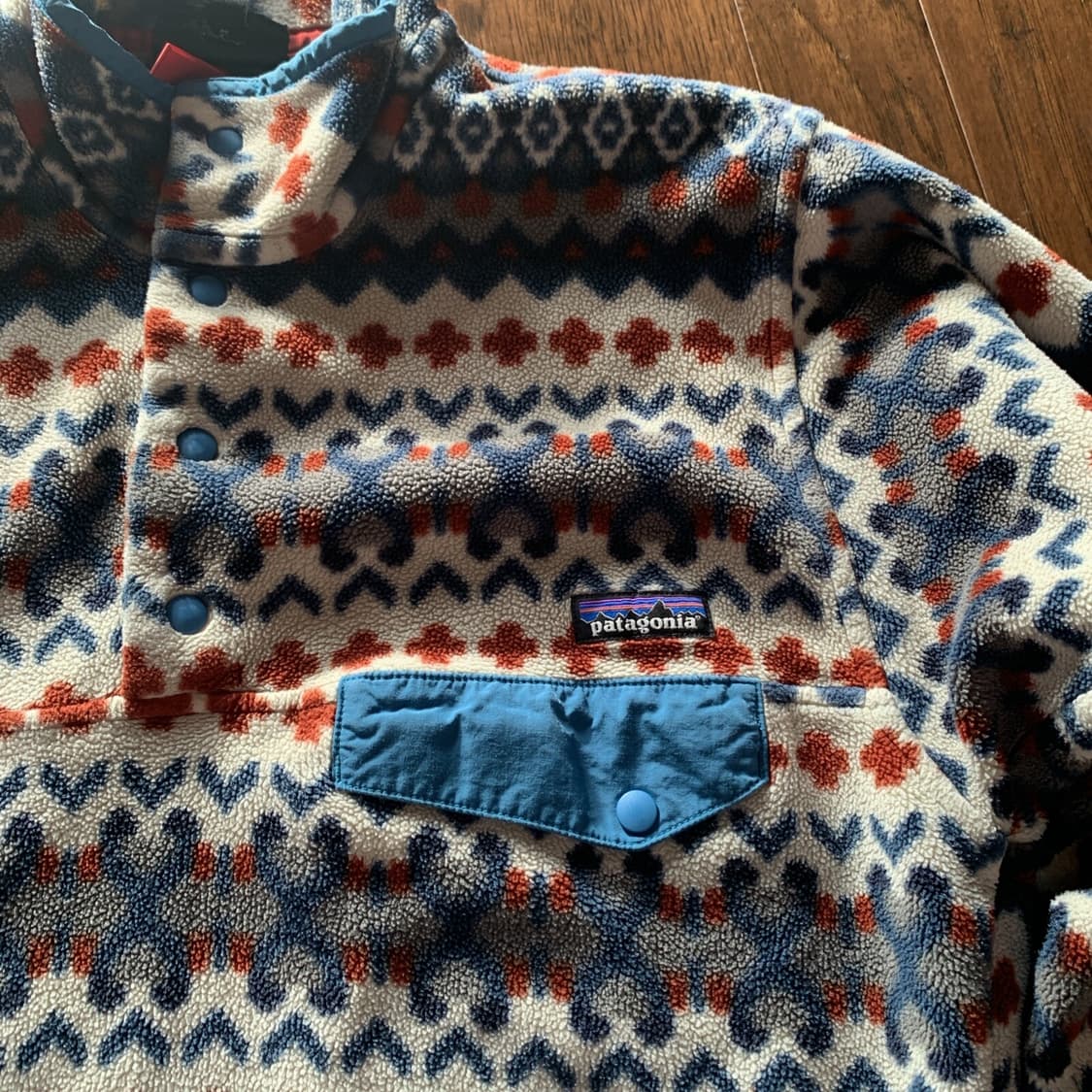 15FW 파타고니아 신칠라 스냅T 패턴 플리스 아이보리/네이비 상품이미지2