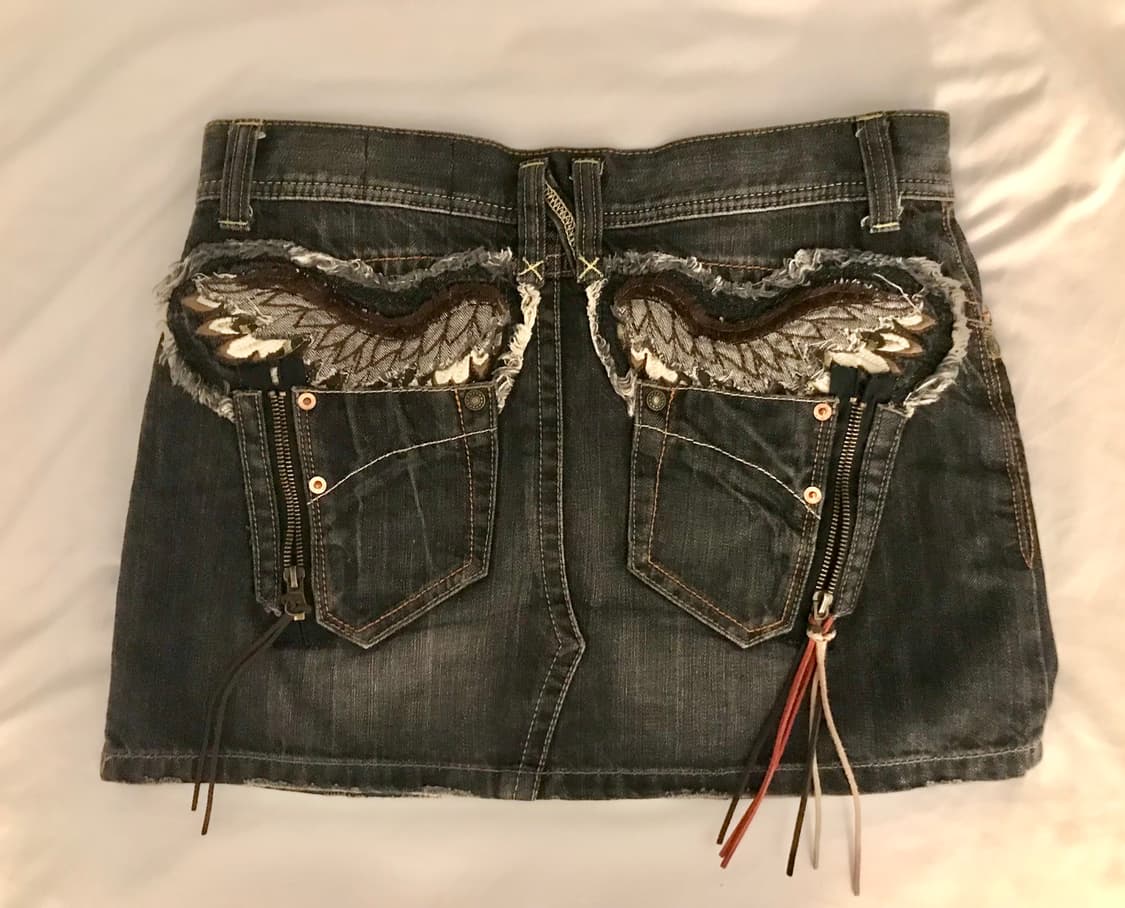 백넘버윙 디테일데님 미니스커트 상품이미지1