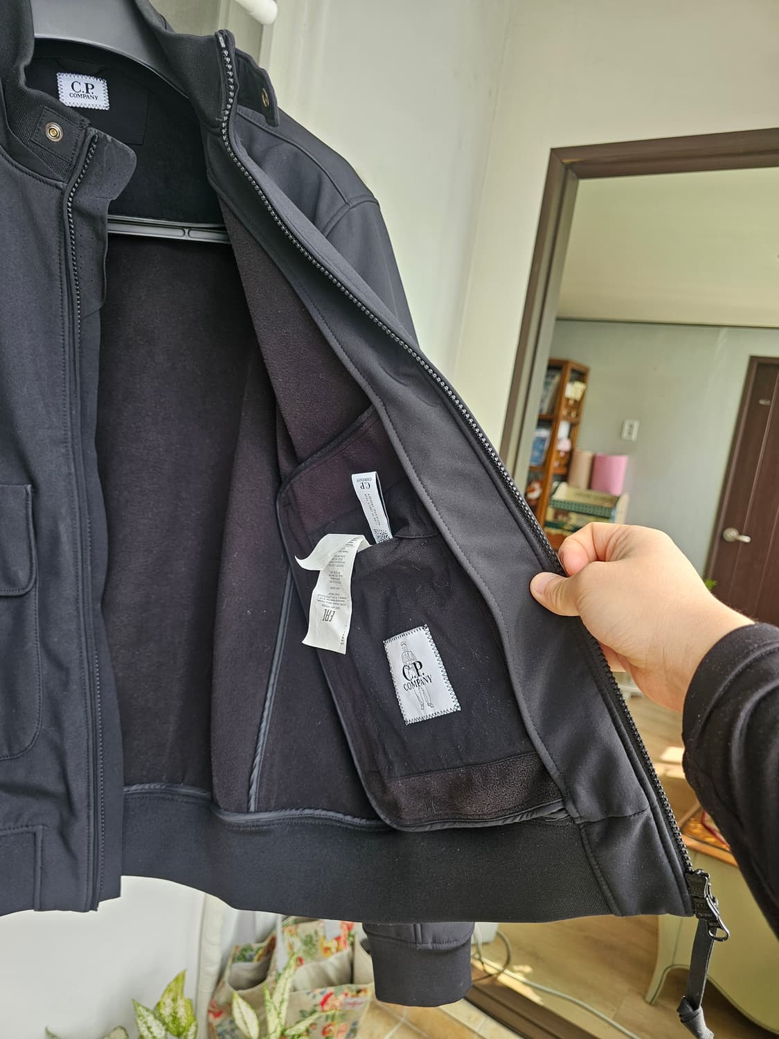 고급 나일론 씨피컴퍼니 자켓 팔아요 cp컴퍼니 50 100 105 라지  상품이미지8