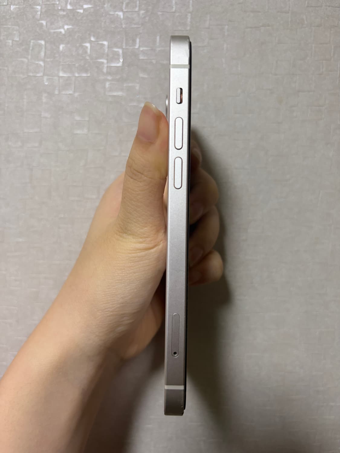 아이폰12화이트 상품이미지3