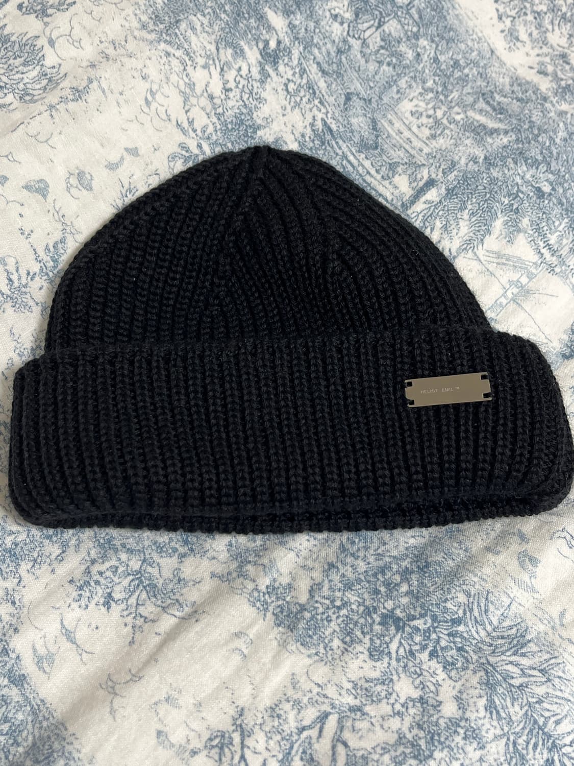 Heliot emil beanie with metal logi plate 상품이미지1