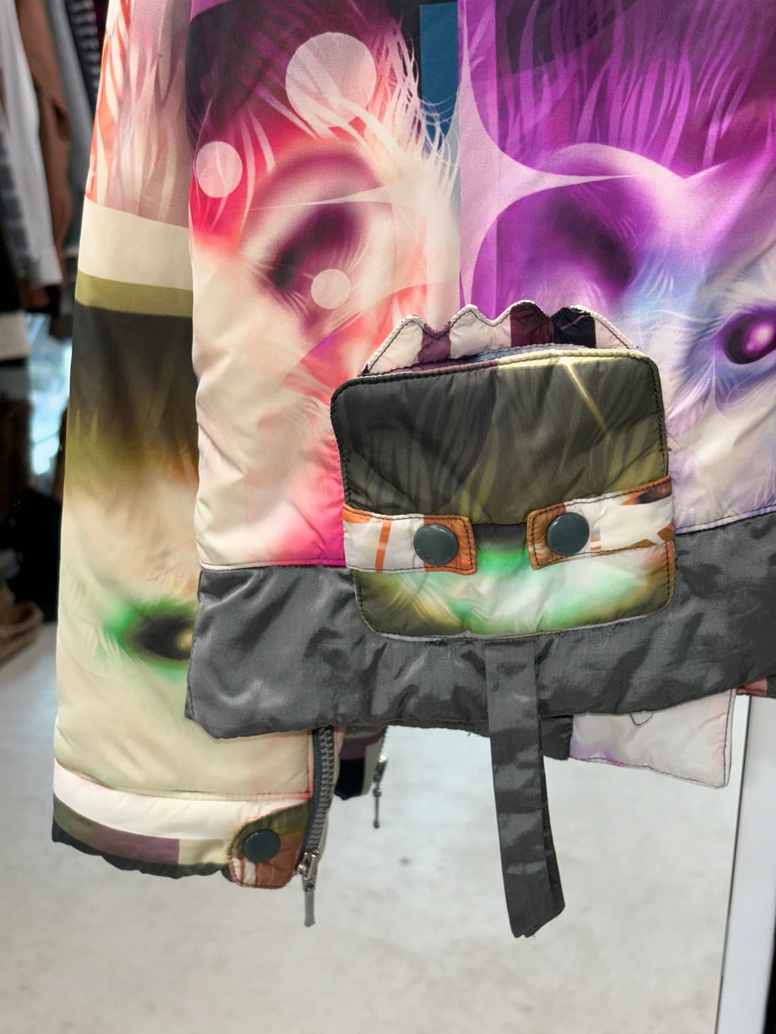 쿠스토 바스셀로나 북극곰 패딩 상품이미지4