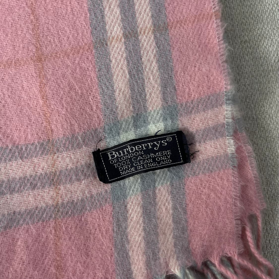 버버리 캐시미어 핑크 노바체크 머플러 상품이미지3