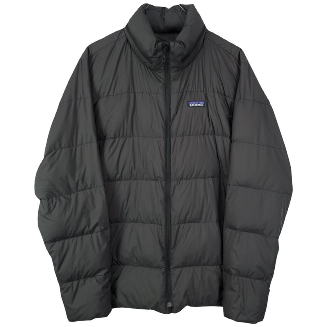 [파타고니아] 로고 패치 경량 패딩 챠콜 M19347 상품이미지2