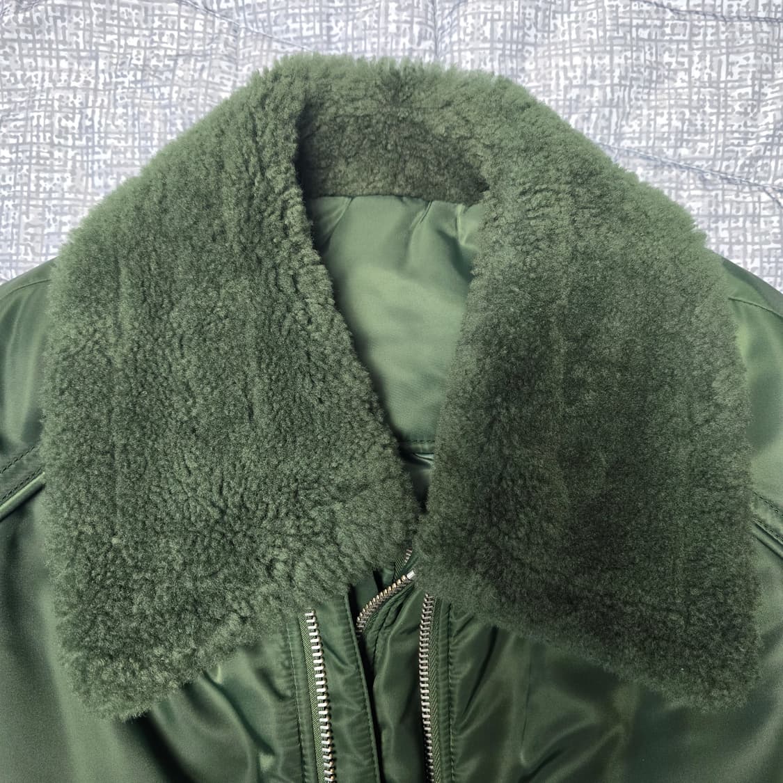 [52] 준지 21FW 컬렉션 무스탕 마원 카키 상품이미지8