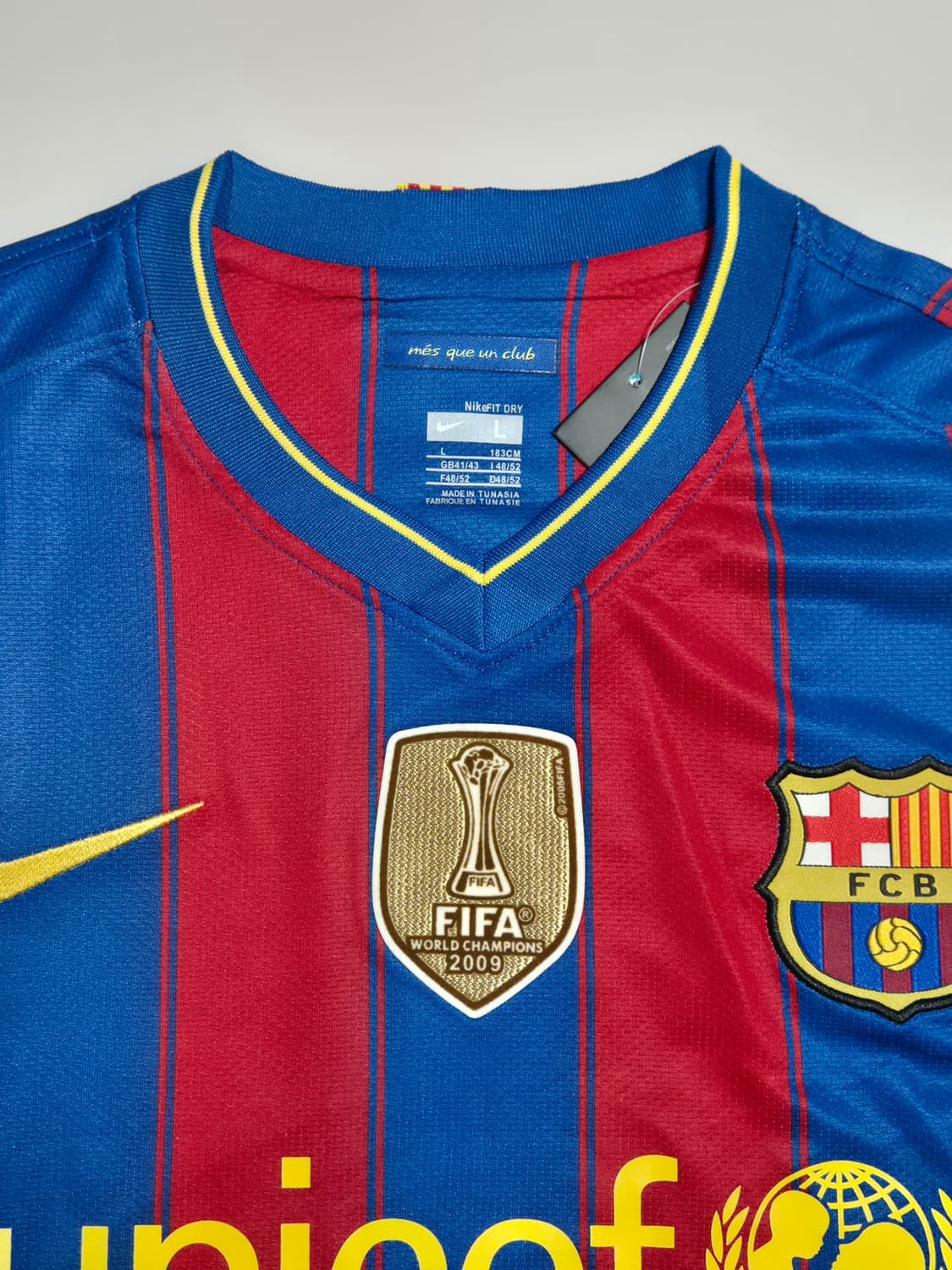 09-10 바르셀로나 홈 즐라탄 이브라히모비치 유니폼 L사이즈 레플리카 상품이미지3