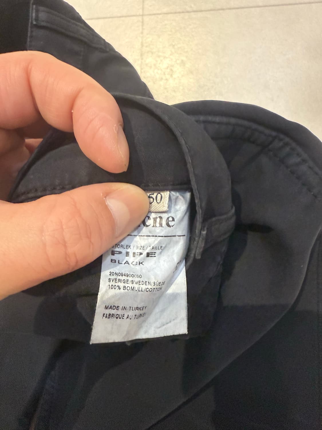 아크네 블랙 치노 팬츠 상품이미지3