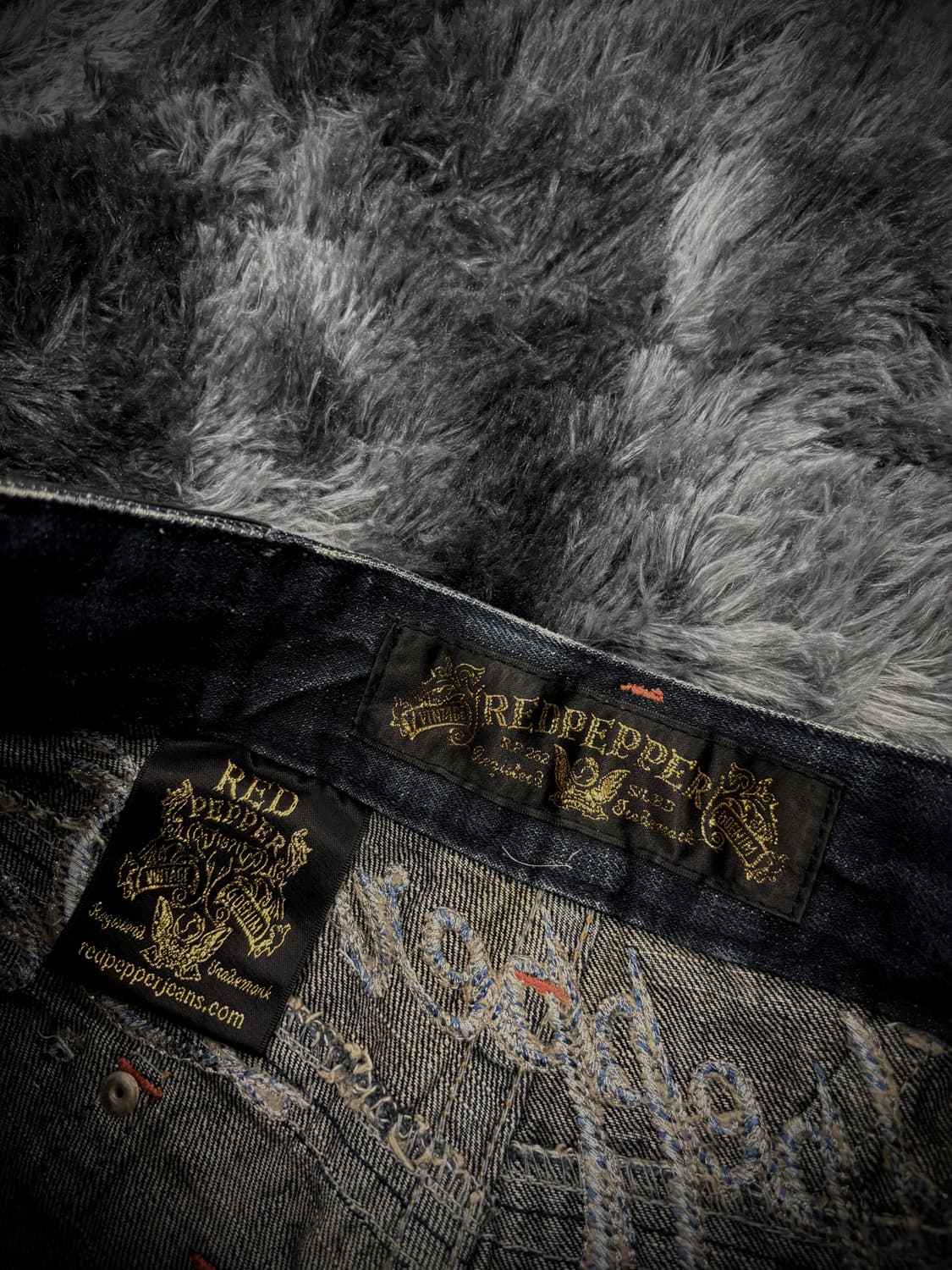 Red Pepper 스크립트 자수 워싱 부츠컷 데님팬츠 상품이미지7