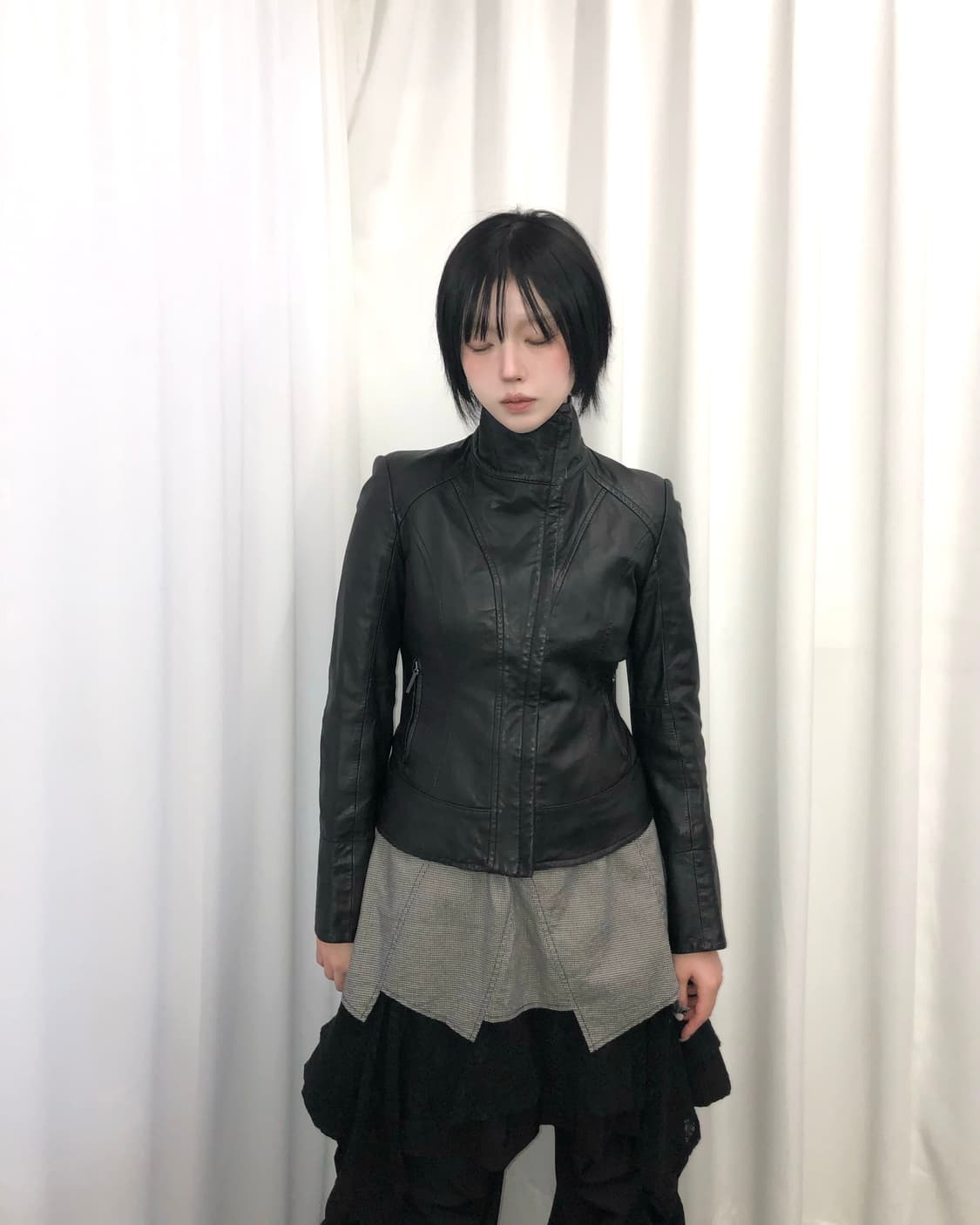 블랙 하이넥 램스킨 자켓 상품이미지1