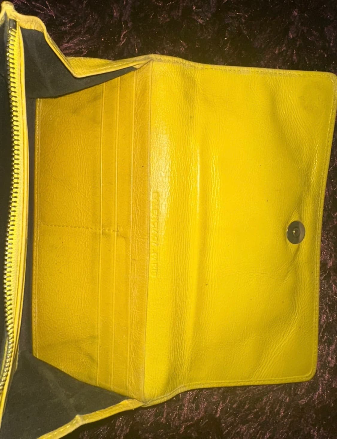 발렌시아가 장지갑 사용감 많음 중고 상품이미지2