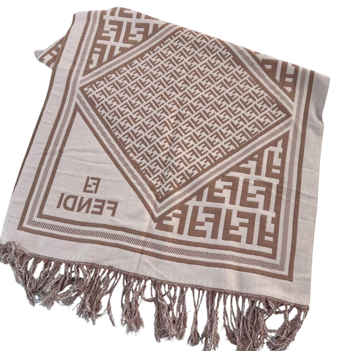 펜디 쥬카 베이지 머플러 상품이미지3