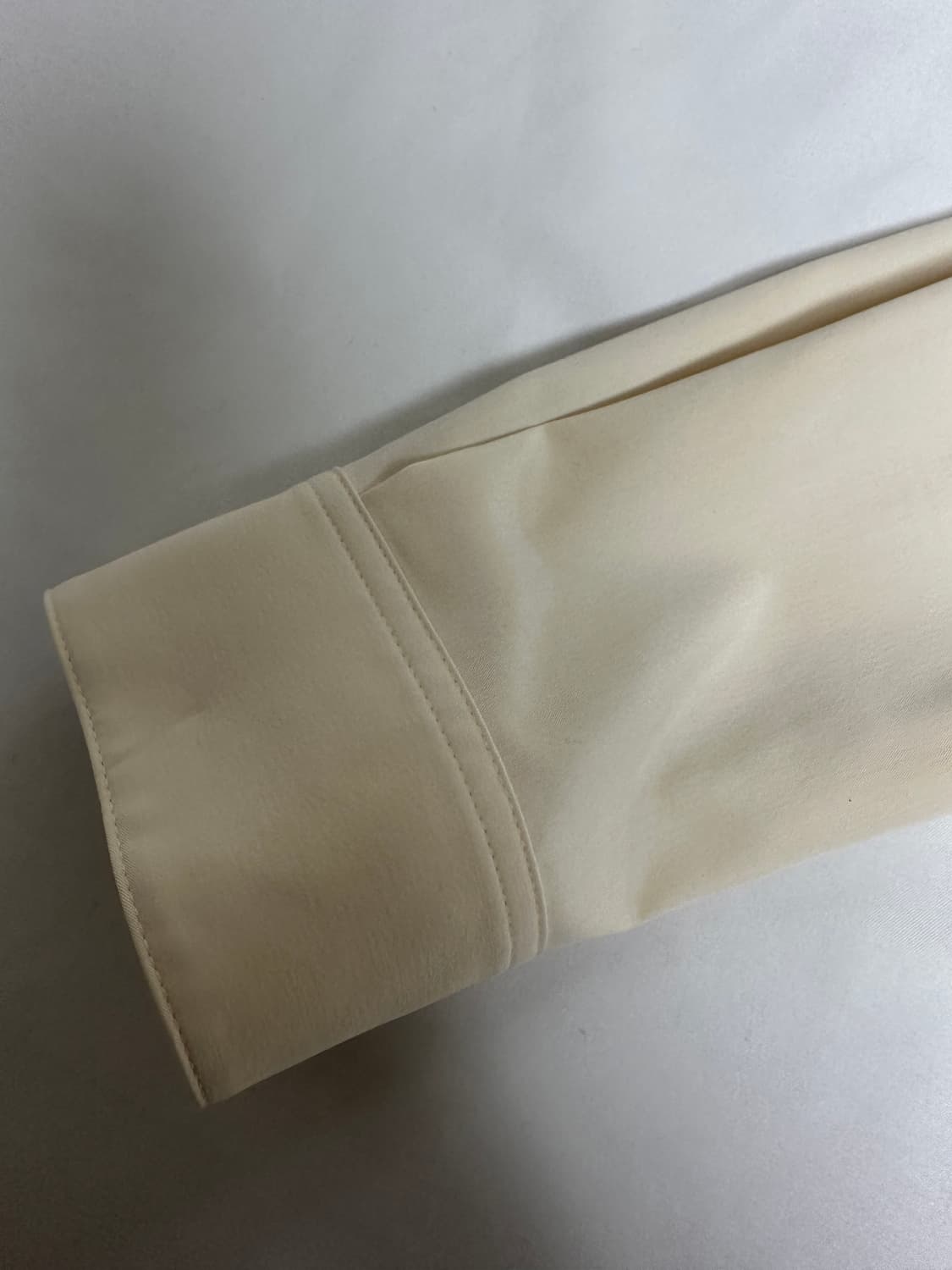 알레그리 아이보리 셔츠M(100-105)(택있음) 상품이미지3