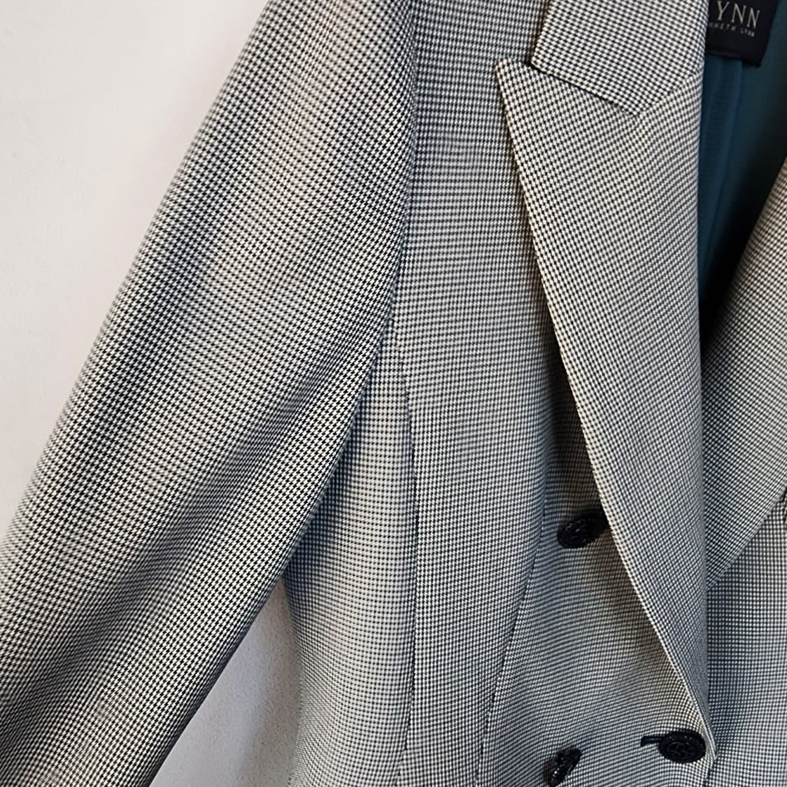 린 LYNN 더블버튼 체크 패턴 자켓 상품이미지3