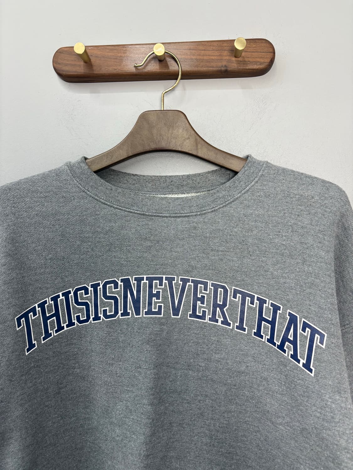 디스이즈네버댓 아치로고 크루넥 헤더그레이 스웻셔츠 A3496 상품이미지3