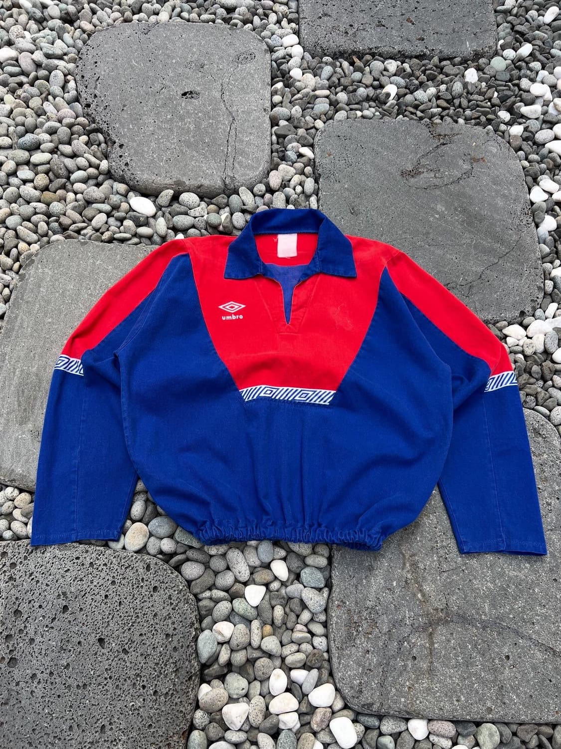 OLD VINTAGE UMBRO SWEATSHIRT 빈티지엄브로스웻셔츠 상품이미지1