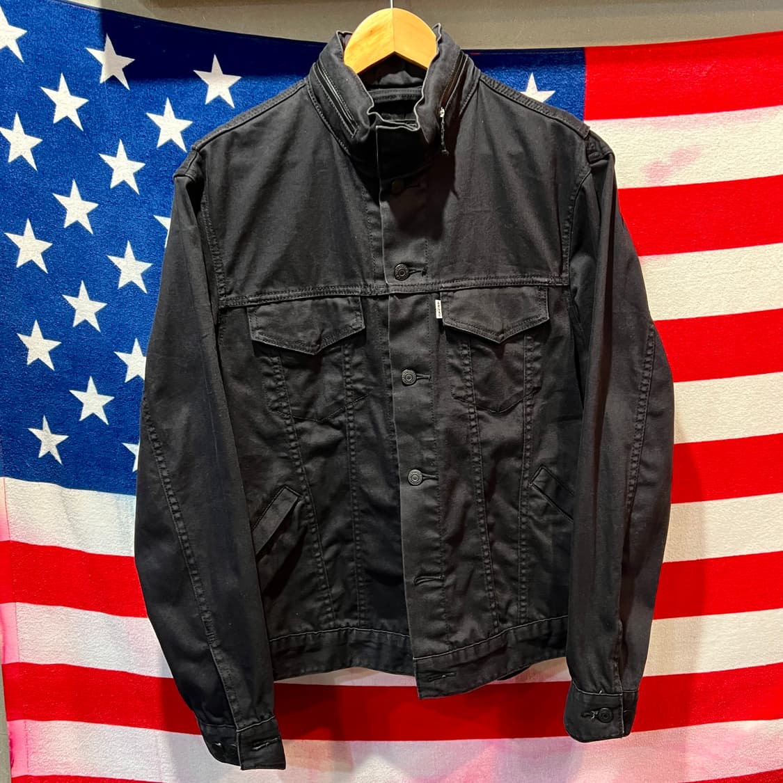 리바이스 블랙 포켓 데님 자켓 상품이미지1