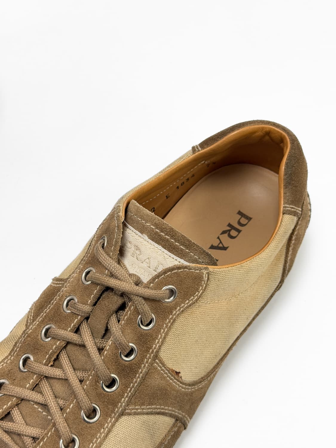 프라다 빈티지 캔버스 & 스웨이드 스니커즈 상품이미지2