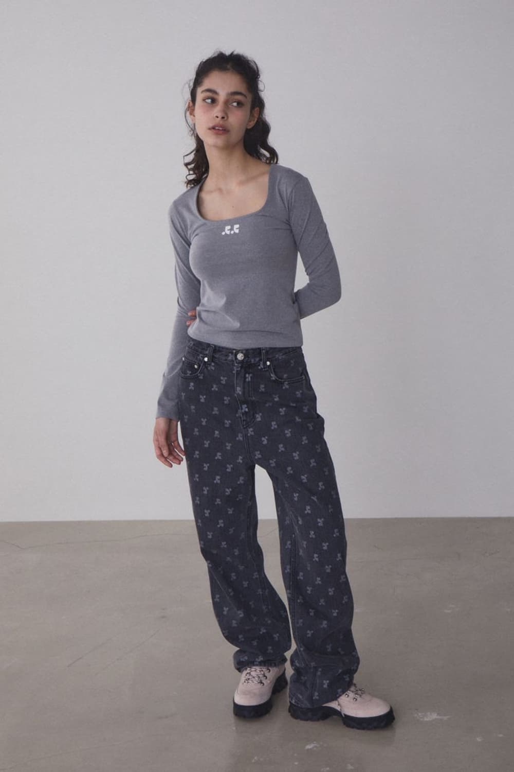 레스트앤레크리에이션 rest&recreation 스퀘어넥 롱슬리브 티셔츠 상품이미지6