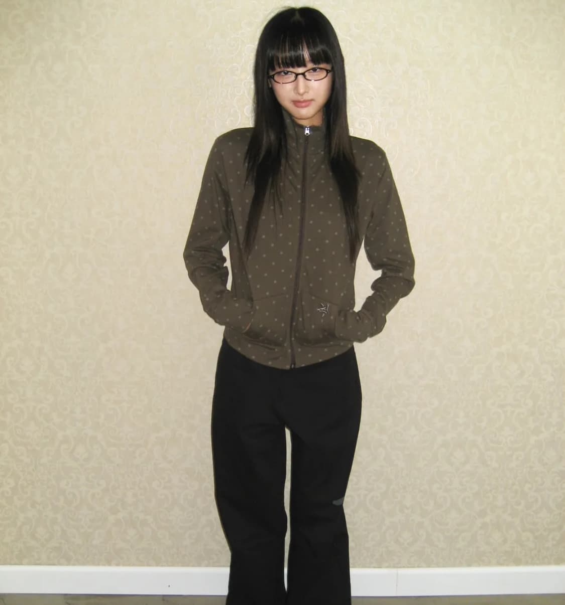 잇자바이브 DOT SYMBOL ZIP UP - KHAKI FREE 상품이미지2