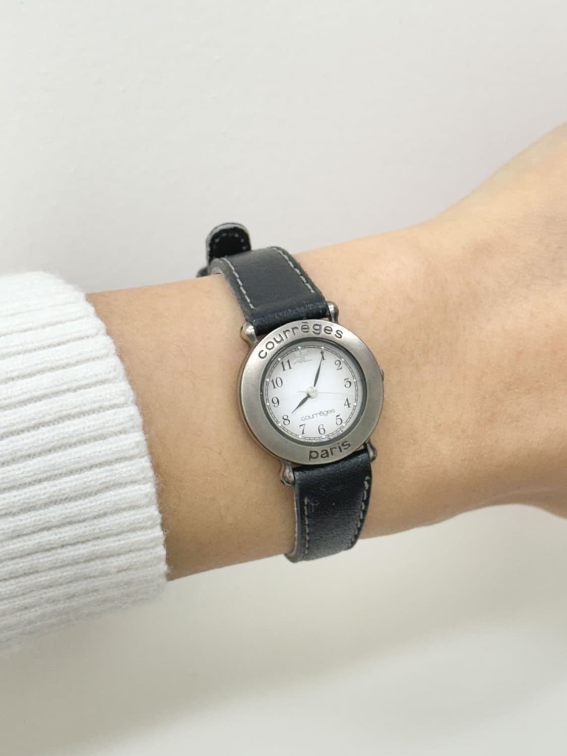 courreges / 꾸레쥬 앤틱 실버 레터링 베젤 시계 상품이미지9