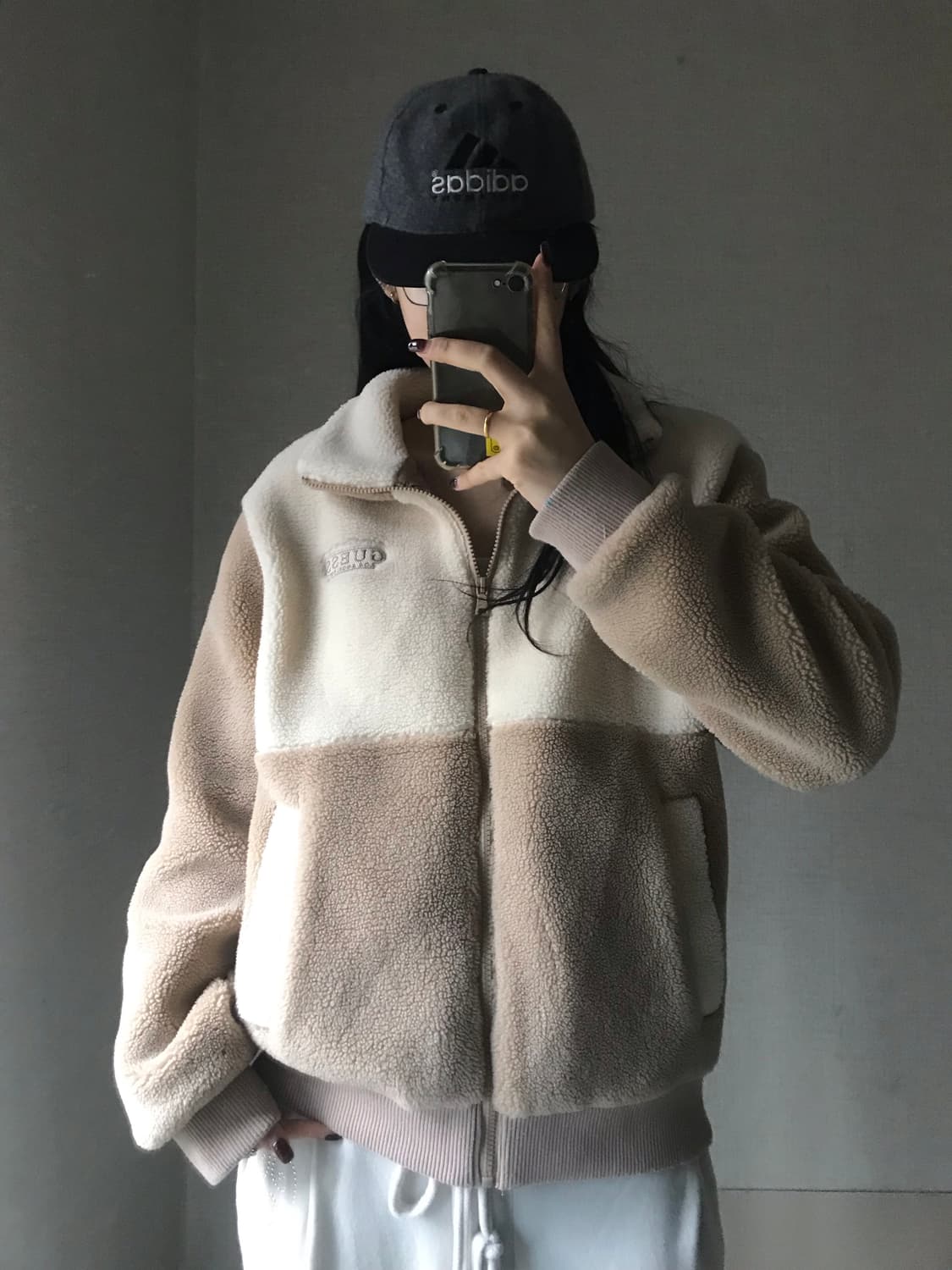 게스 베이지 후리스 상품이미지2