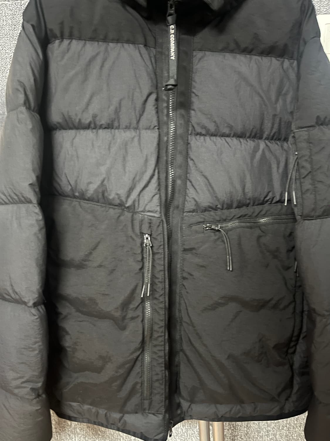 Cp컴퍼니 투웨이 다운 패딩 95~100 블랙 46사이즈 상품이미지3