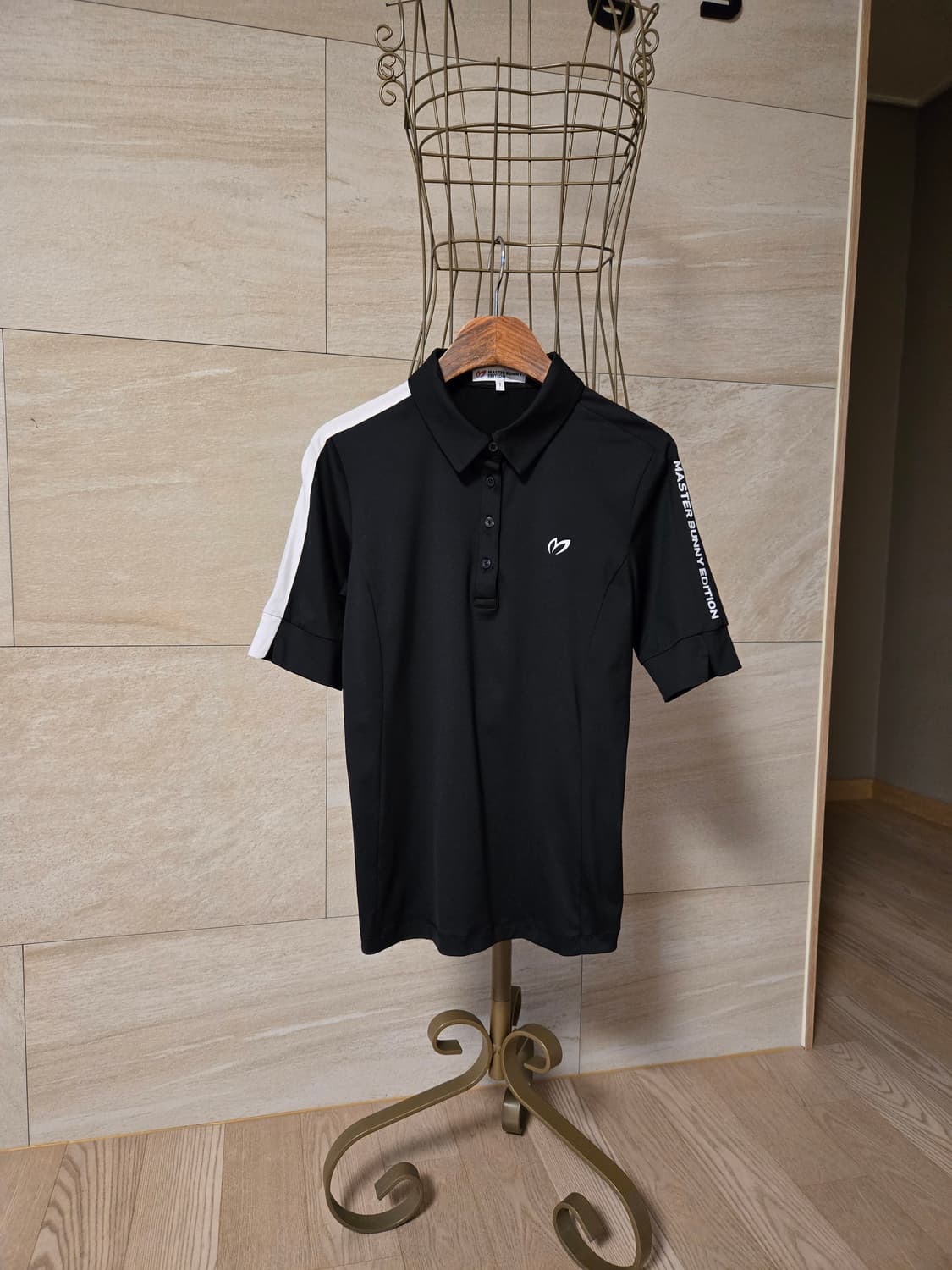 [1/90] 마스터바니 여성 골프 반팔티 상품이미지1