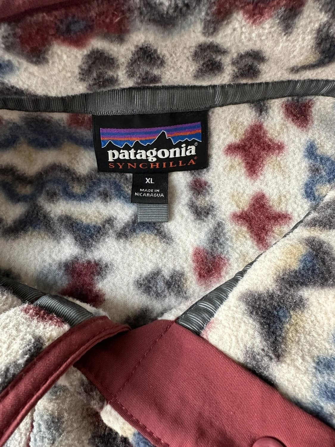 20s 파타고니아 신칠라 스냅-T 페더 댄스 패턴 상품이미지2