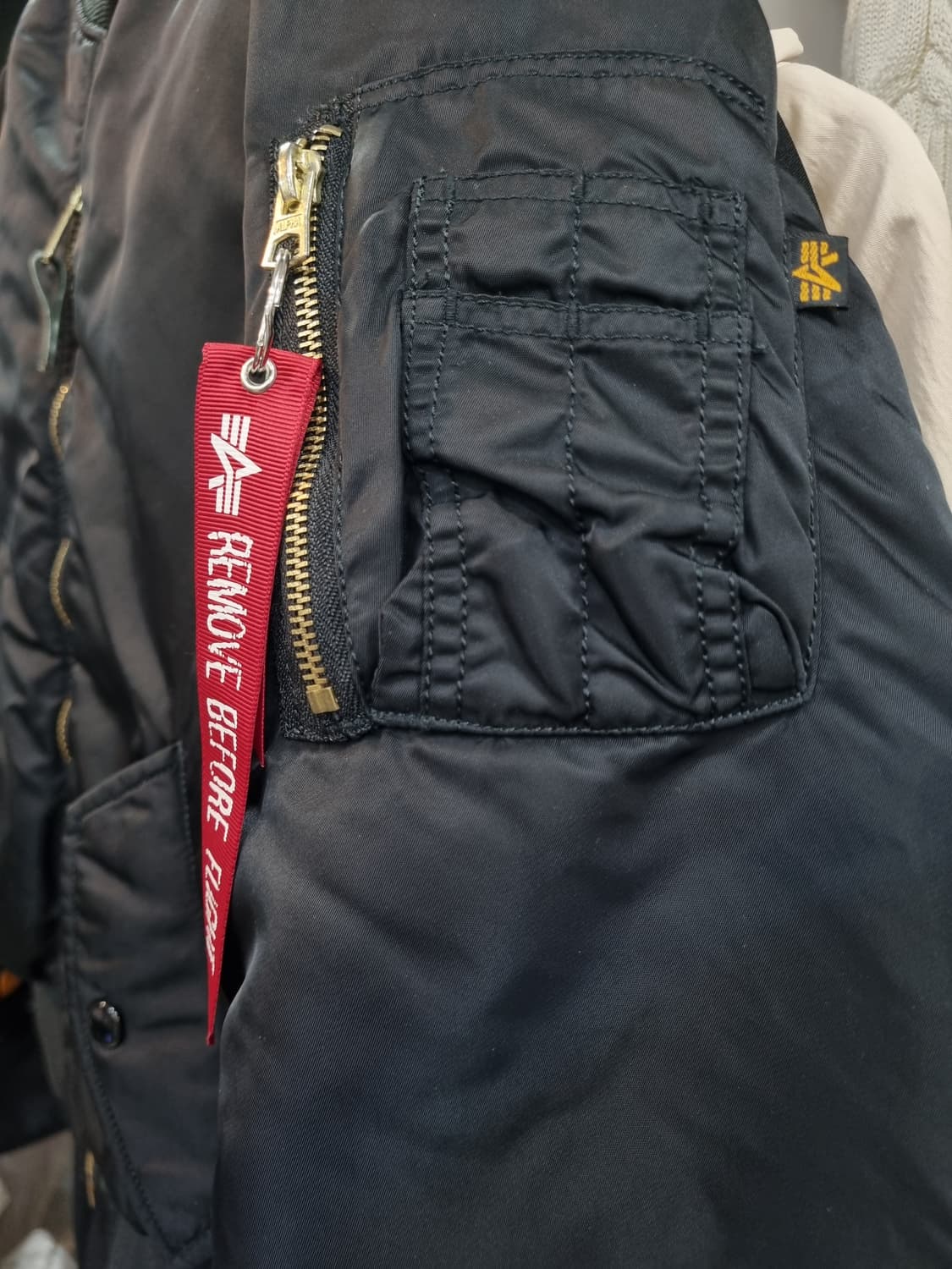 알파인더스트리 MA-1 블랙 S사이즈 상품이미지3