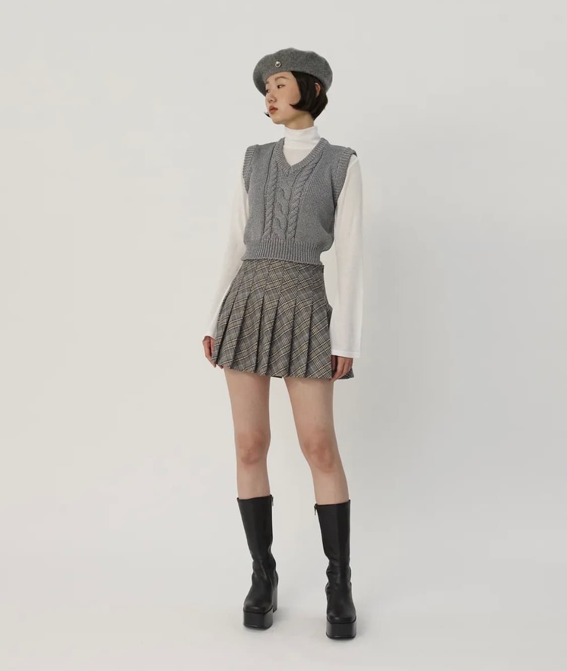 [새상품] 큐리티 C CABLE CROP KNIT VEST_GREY 상품이미지2