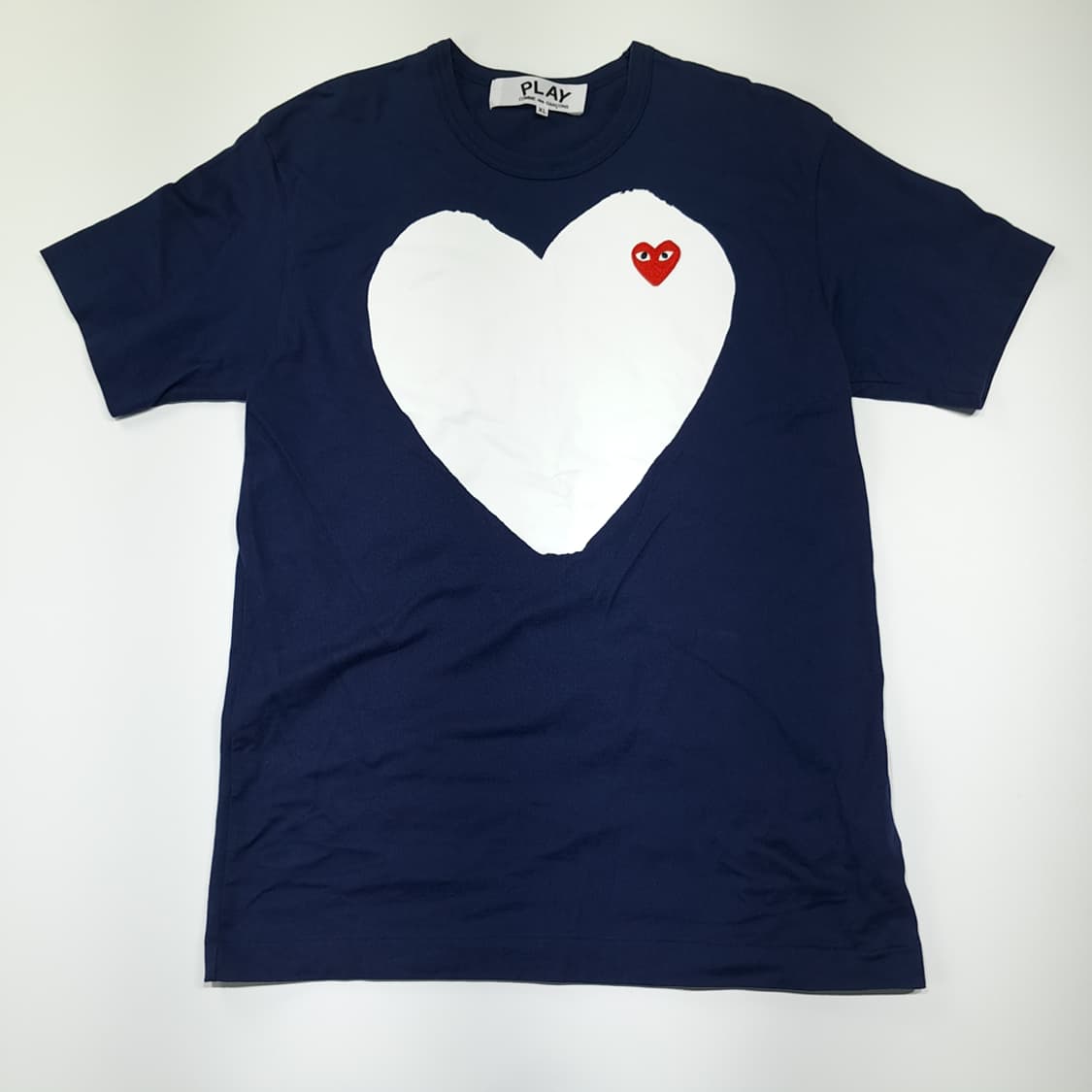 CK113 XL 꼼데가르송 일본판 하트 와펜 네이비 반팔 티셔츠 상품이미지1